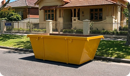 Skip Bin Hire Ainslie skip bin placed in front of a residential home in Ainslie for household and renovation waste removal